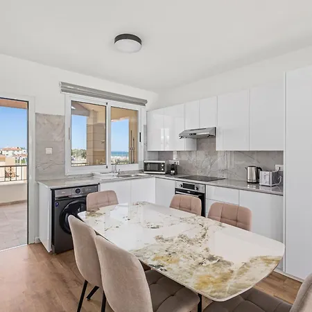 Nautical Club Penthouse 公寓