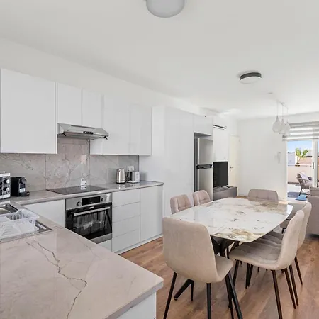 Nautical Club Penthouse *