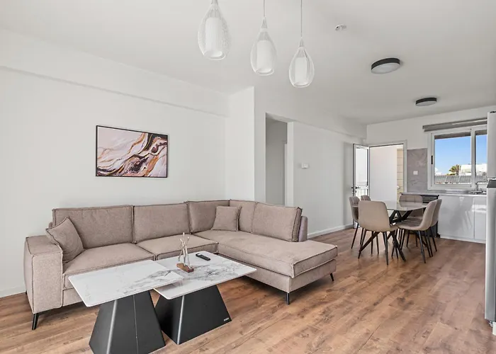 Nautical Club Penthouse * Larnaca