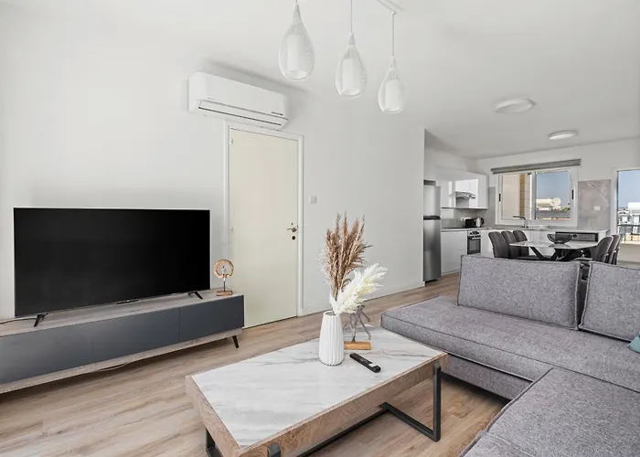 Nautical Club Penthouse Διαμέρισμα Λάρνακα