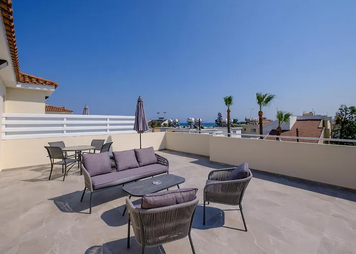 Nautical Club Penthouse Λάρνακα