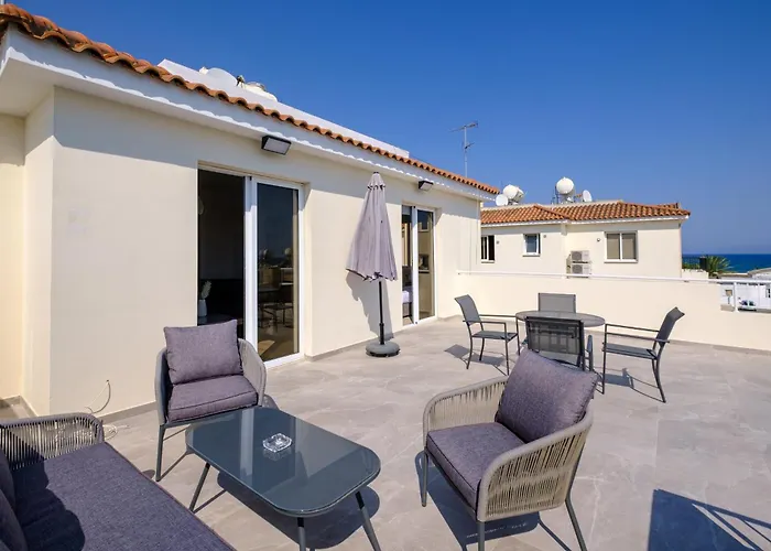 Appartamento Nautical Club Penthouse Larnaca