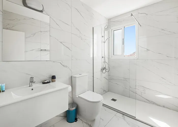 Nautical Club Penthouse Appartamento Larnaca